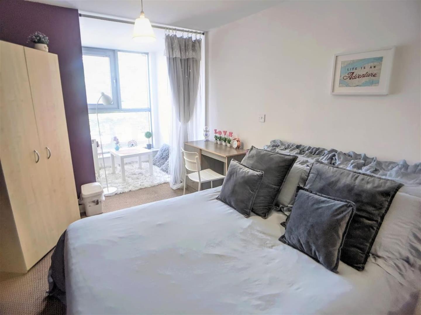 Lovely Guest Rooms In City Centre Liverpool Extérieur photo