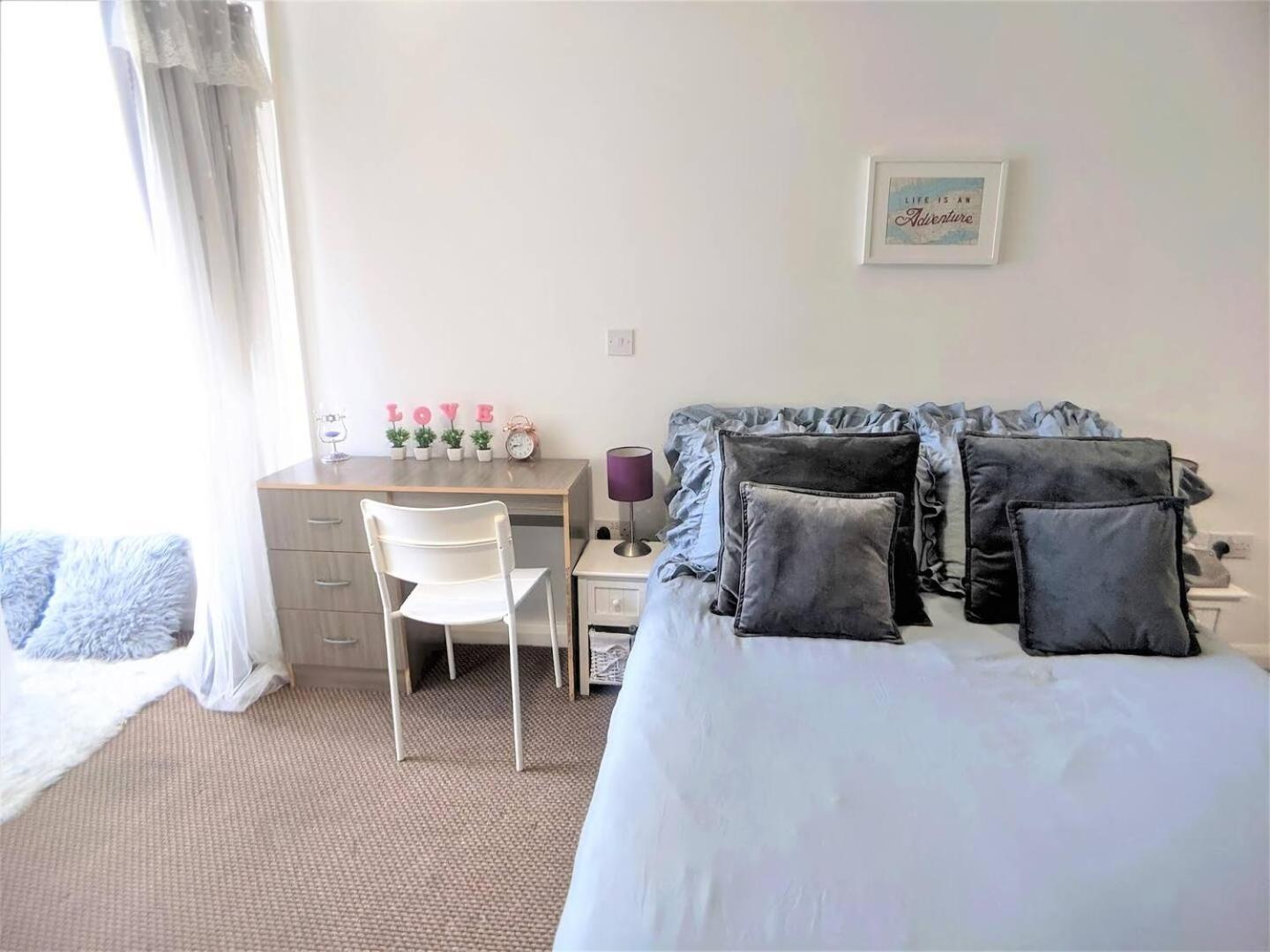 Lovely Guest Rooms In City Centre Liverpool Extérieur photo